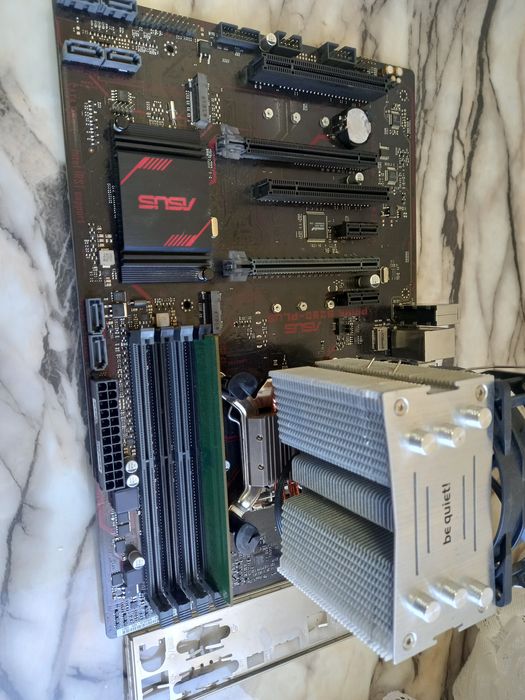 Дънна платка  ASUS PRIME B250-PLUS+ Intel® Core i7-7700+8gb lga 1151