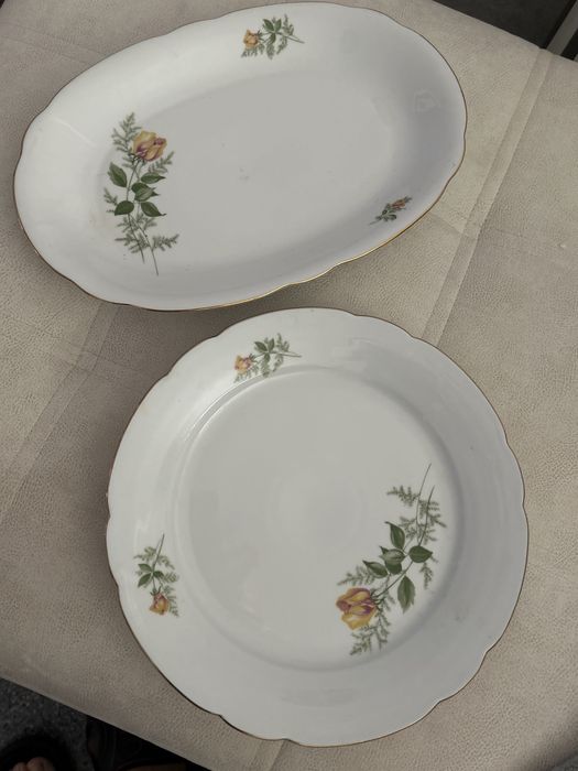 Продам фарфоровые блюда