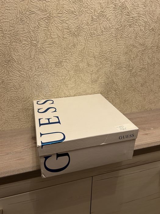 GUESS - Дамски обувки на ток Heali2