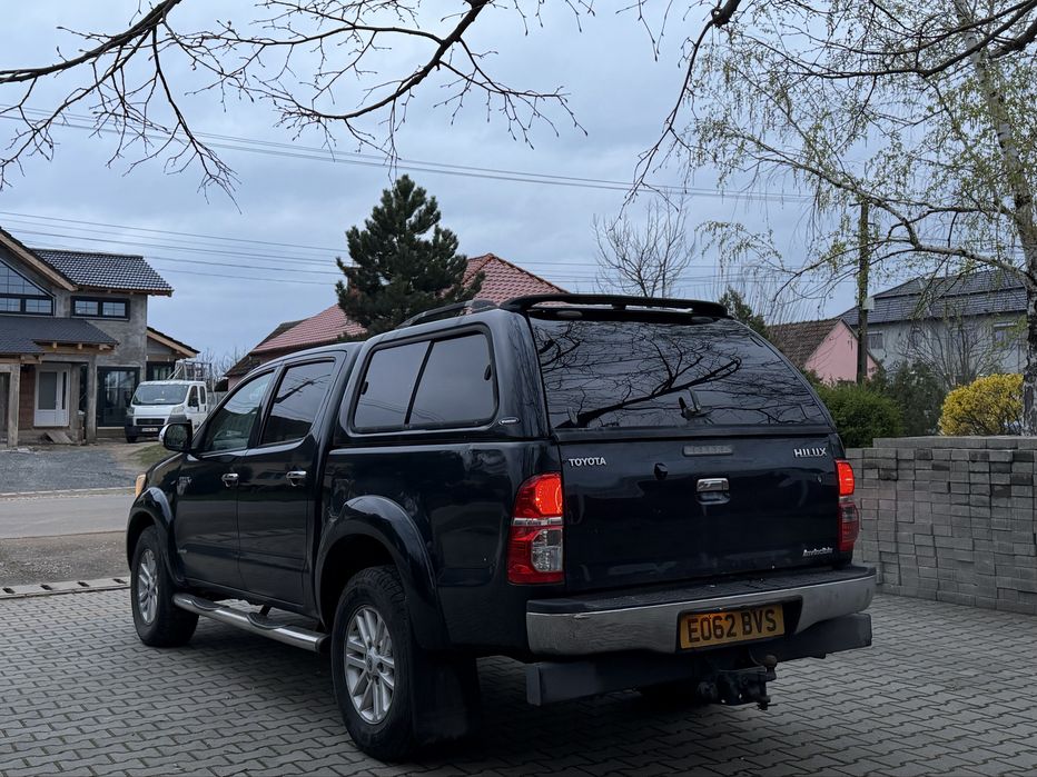 Toyota hilux 3.0 invincible