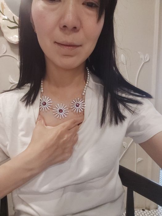 Ожерелье на шею новое