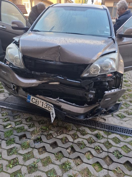 Продавам HONDA CRV