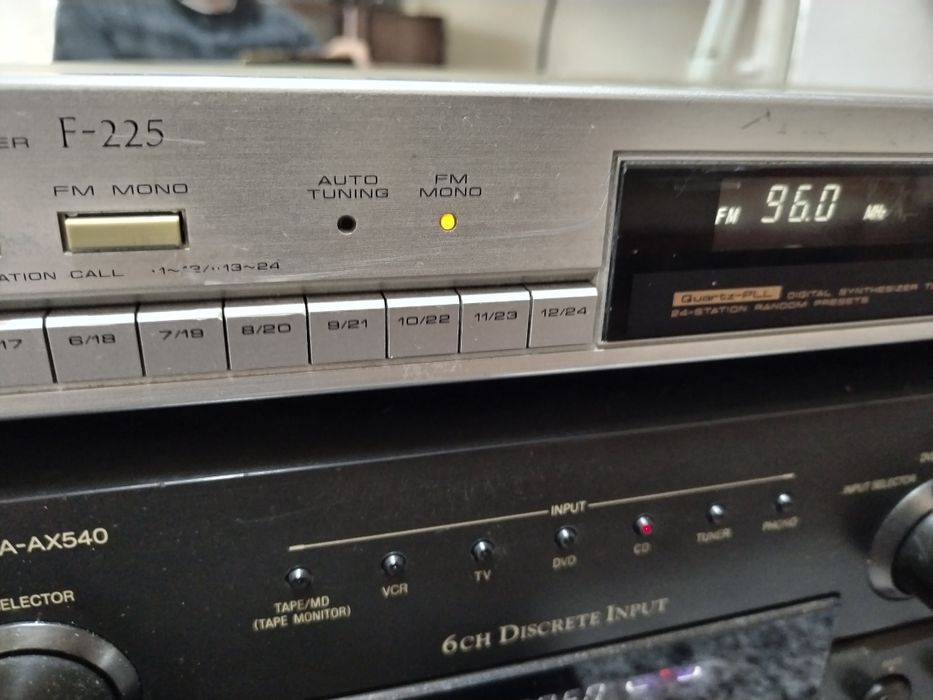 Tuner digital stereo Pioneer F-225