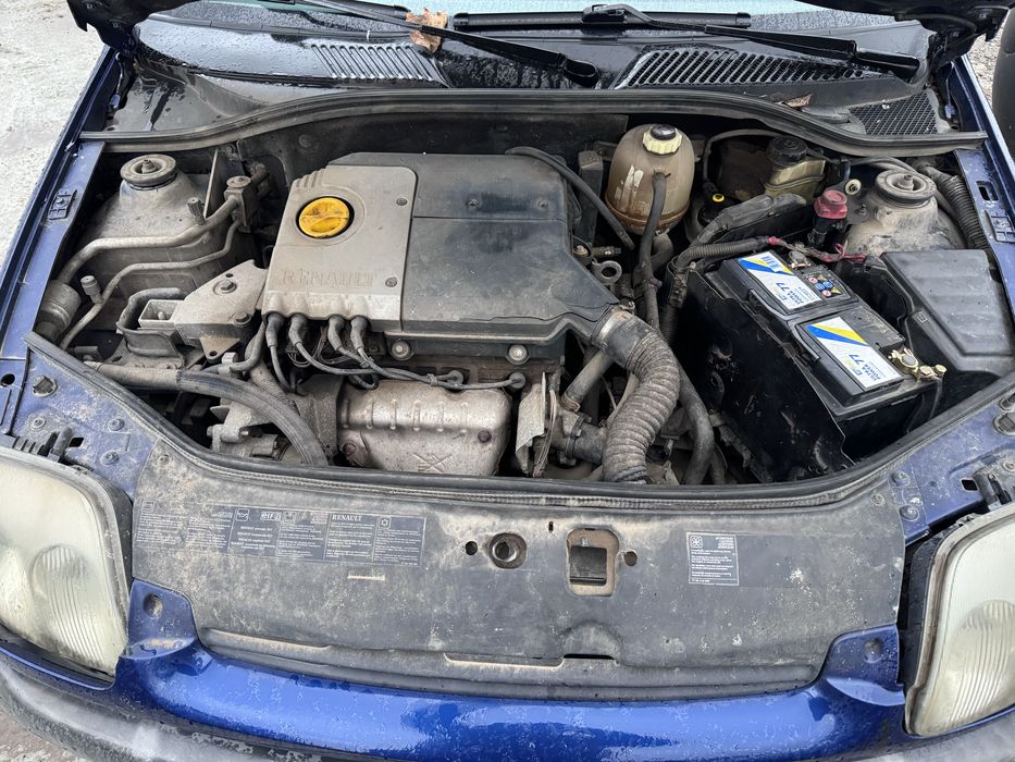 Рено Клио 1.6и 90кс 1999г На Части