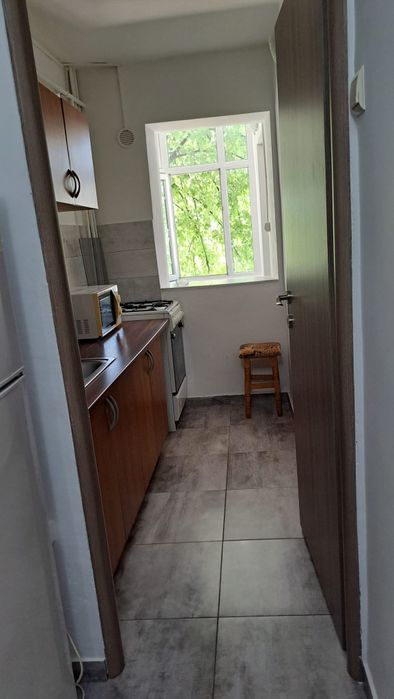 Garsoniera de închiriat