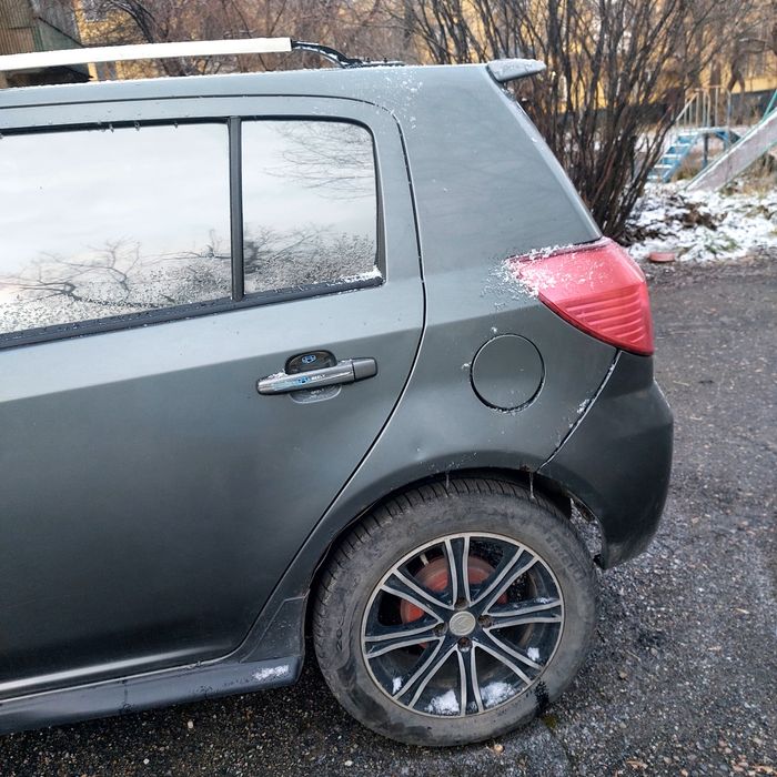 Продам автомобиль geely mk cross