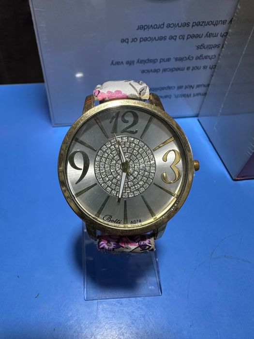 Женские наручные часы дешево