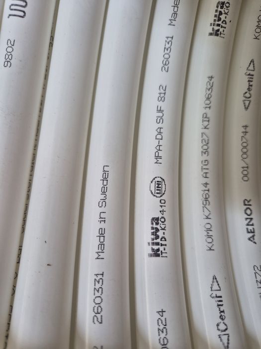Vand 139ml  de teava Uponor PE-XA 17×2.pentru incalzire în pardoseala