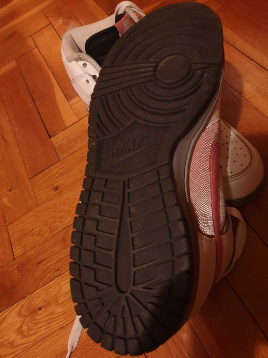 Дамски маратонки NIKE (39.5)НАМАЛЕНИ