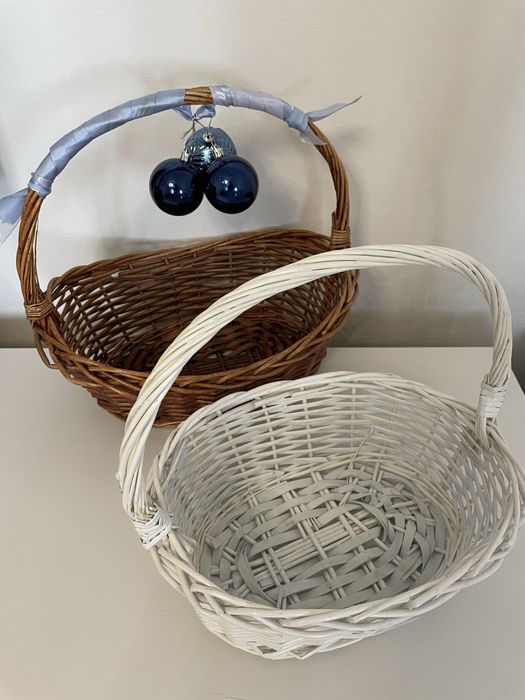 Две корзины за 2500 подарочные плетеные