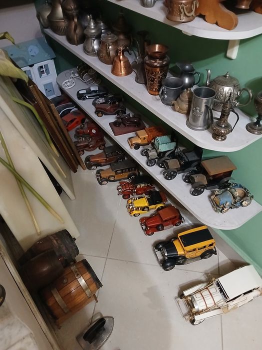 Vand colecție masinute