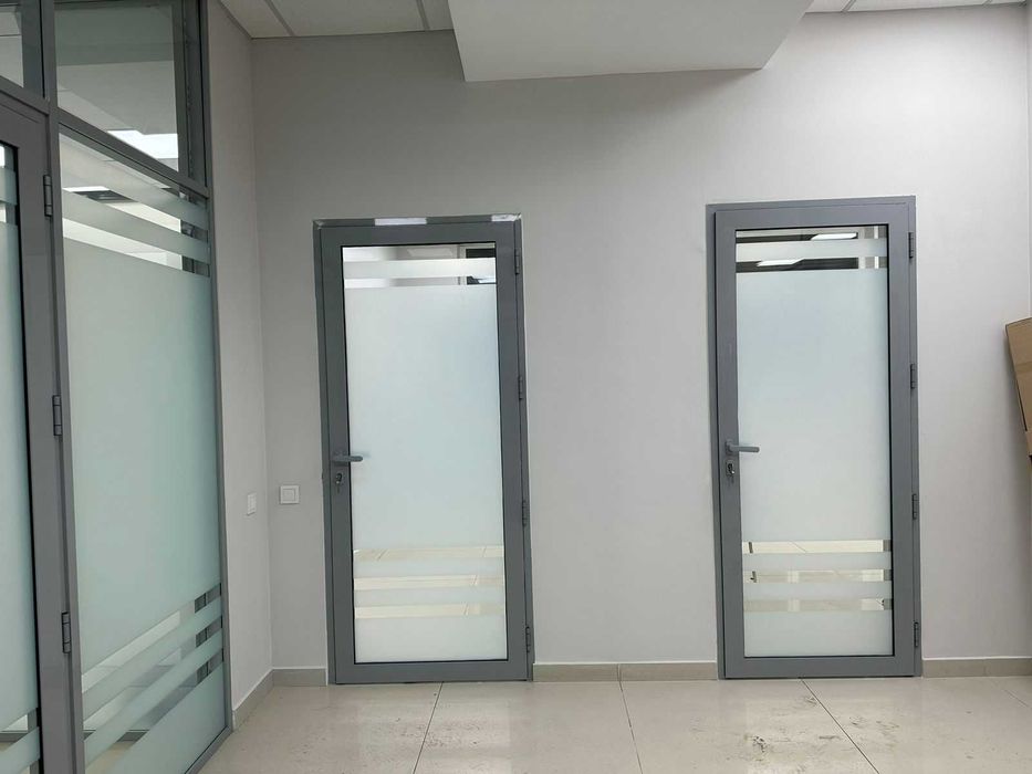 Перегородки из алюминия и ПВХ