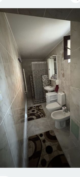 Casa cu piscina+ garaj in VADU PASII