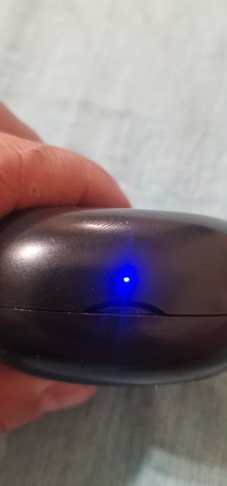 Безжични слушалки.