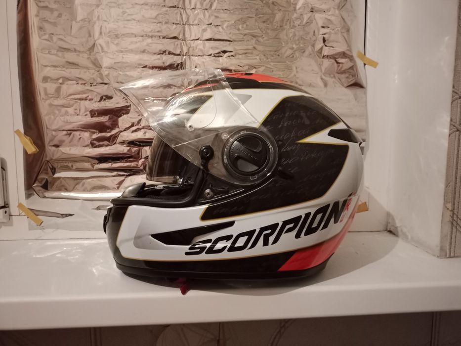 Продам шлем scorpion