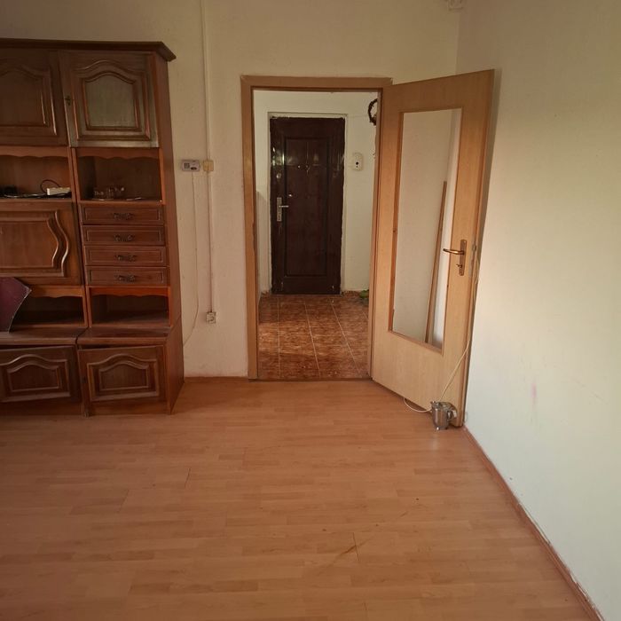 Apartament 2 camere baie bucatarie