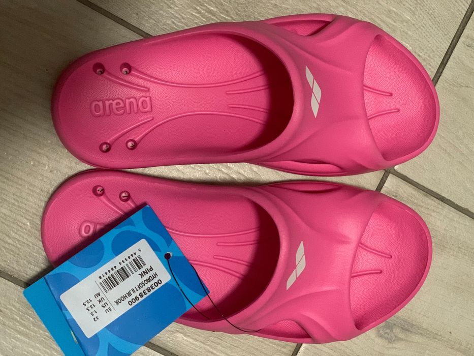 Papuci arena  piscina