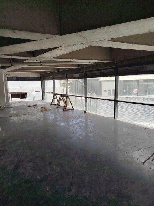 в Центре помещение под любой вид деятельности два этажа