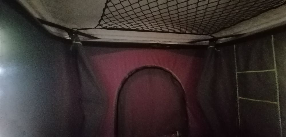 Cort auto plafon rooftop tent