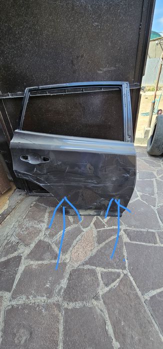 Продам двери тойота