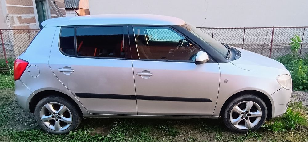 SKODA Fabia II 2009 1.4 TDI 59 KW / 80 CP
VIN  : TMBDF25J993070847