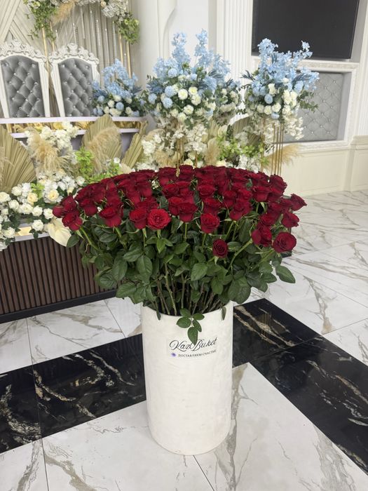 101 красный роза гигант