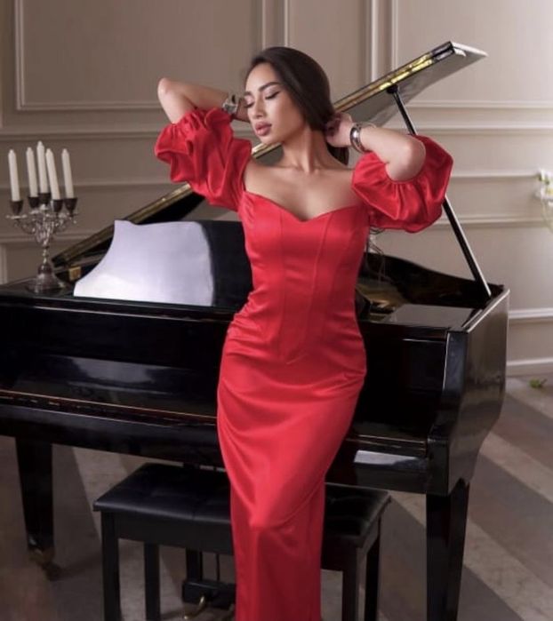 Продаю новые платья