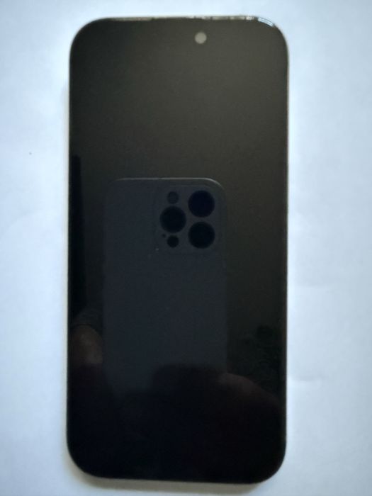 Vand Iphone 16 Pro original ca nou