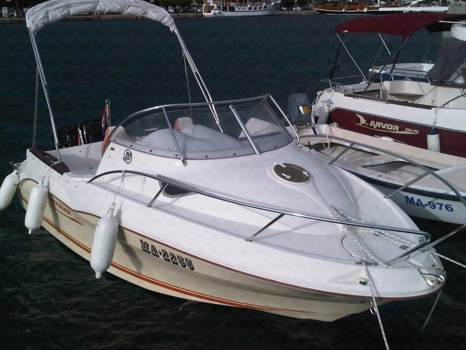 Quicksilver 540 deck
