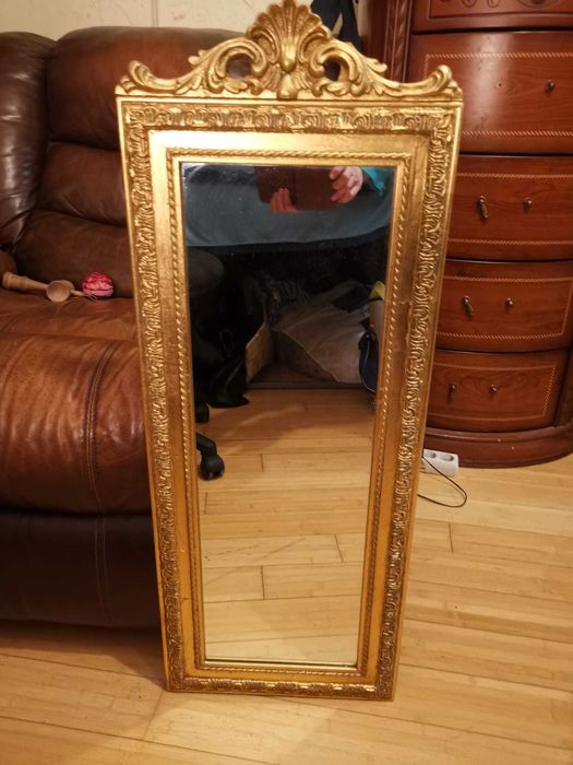 Vand oglinda noua  lux cu rama aurie sculptata 90 cm x 35 cm