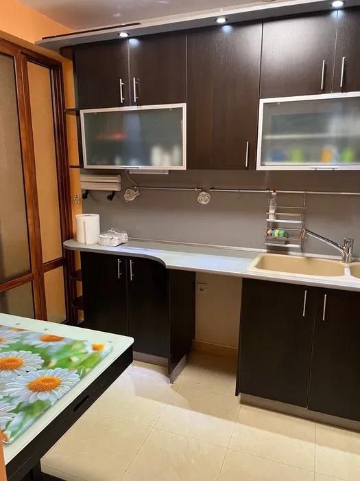 Дава се под наем Двустаен апартамент в Варна, Левски - 80 кв.м за 575 € - Снимка #4