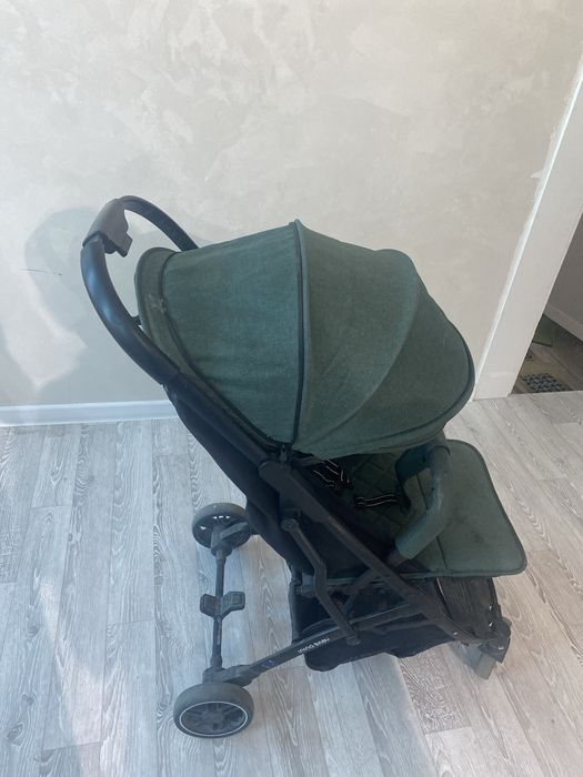 Коляска Бу в хорошем состоянии