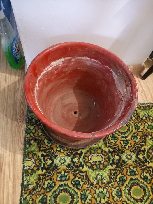 Продам горшок для цветов