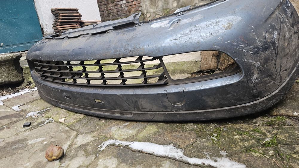 Предна броня за Opel Zafira A