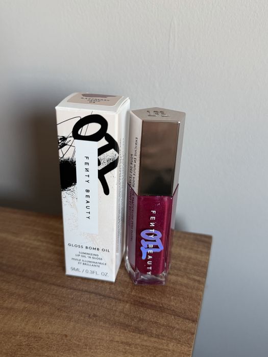 fenty beauty gloss bomb oil