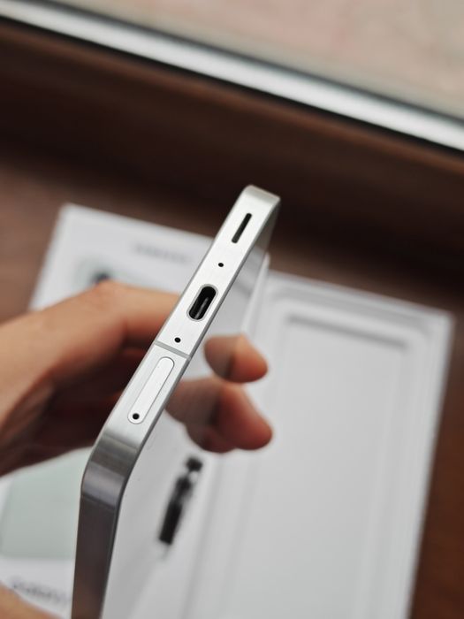 Samsung A56 256Gb 5G идеальный