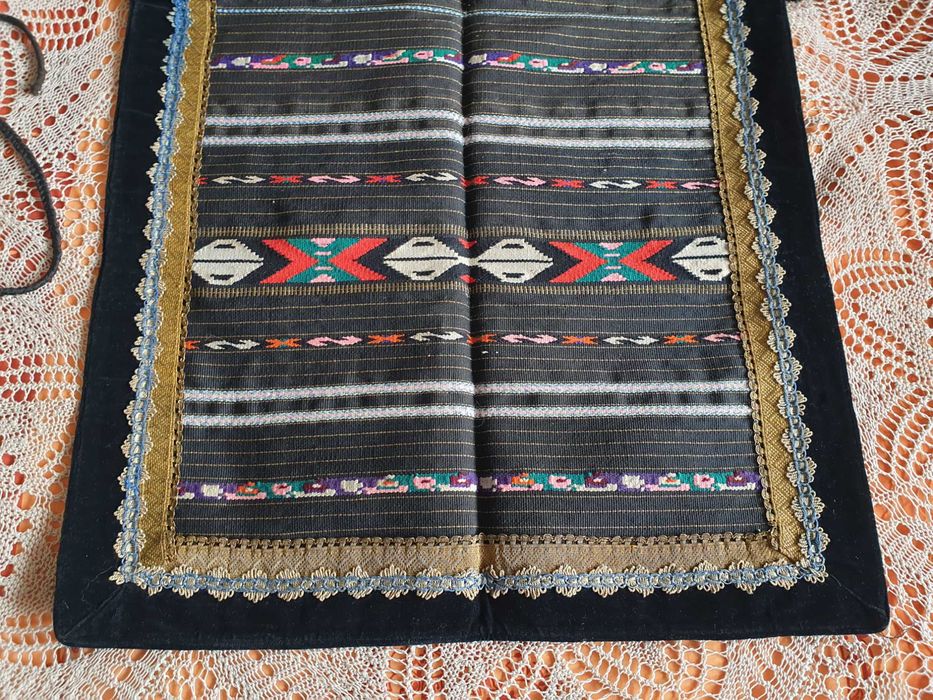 Автентична богата  престилка