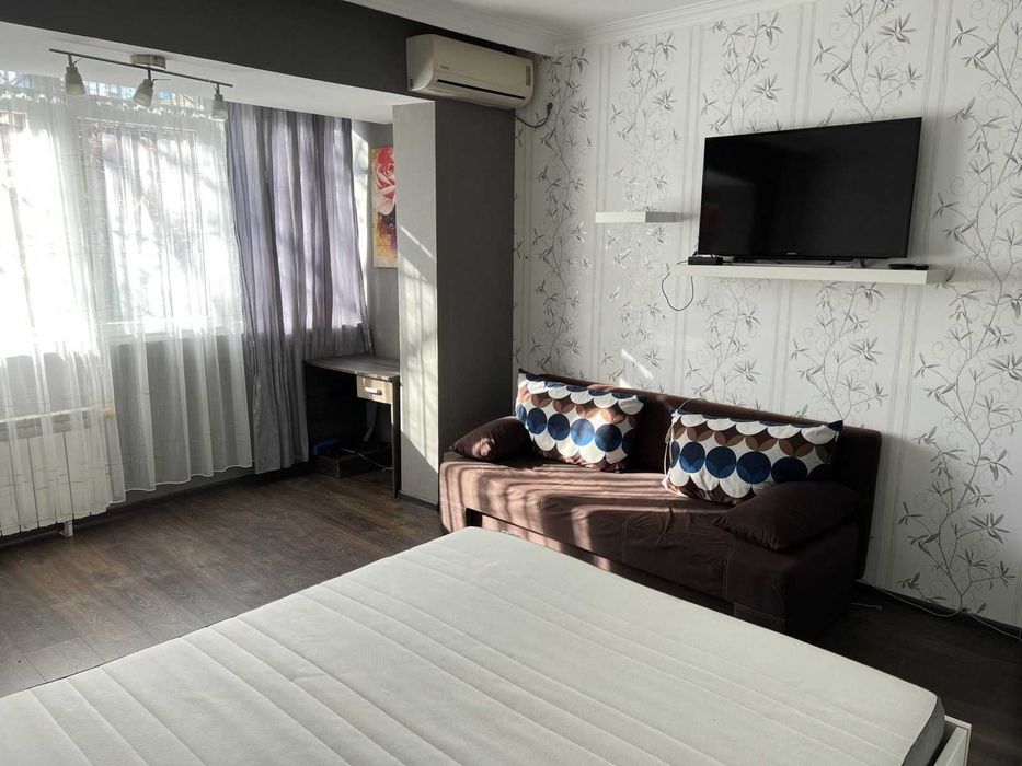 Дава се под наем Двустаен апартамент в София, Иван Вазов - 45 кв.м за 600 € - Снимка #2