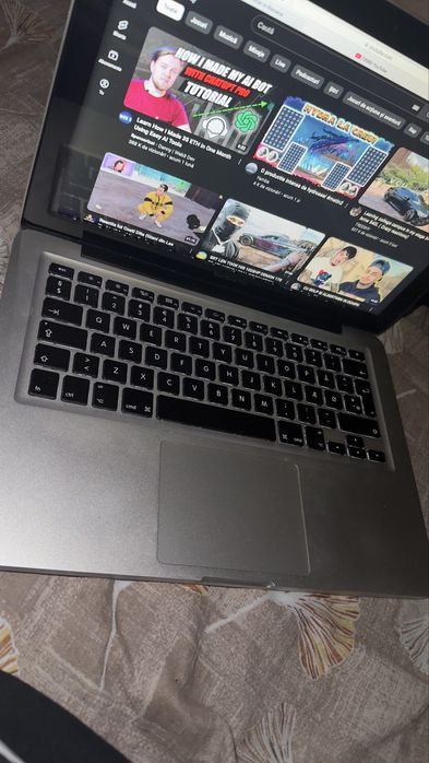 Laptop Macbook pro “13 i5 8gb Ram nou Negociabil ! Nu deranjati aiurea
