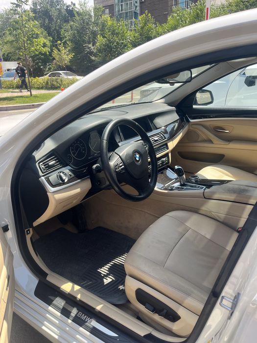 BMW 528i 2twin turbo 2014.