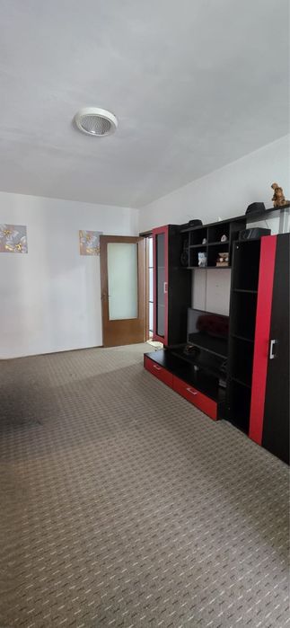 De Vanzare 2 Camere Piata Trivale  Etaj 1 Cu Balcon  Pret 59500€