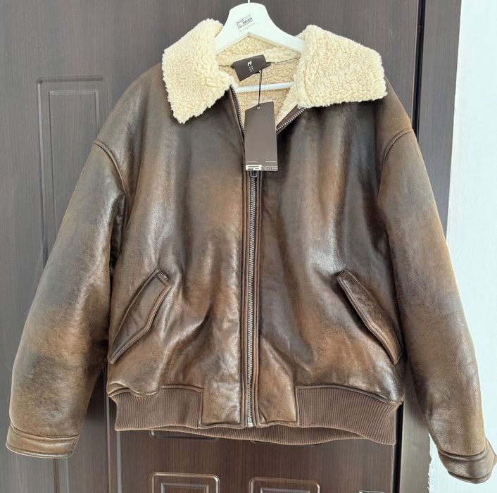 Кожено яке в цвят кафяво