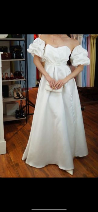 Все платья по 5000 тенге