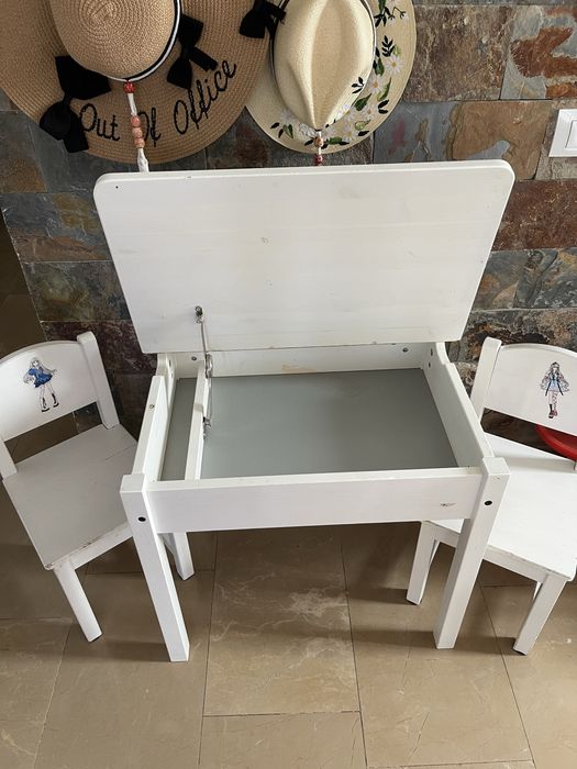 Masuta din lemn ikea pentru copii