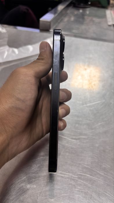 iPhone 15 pro 256гб