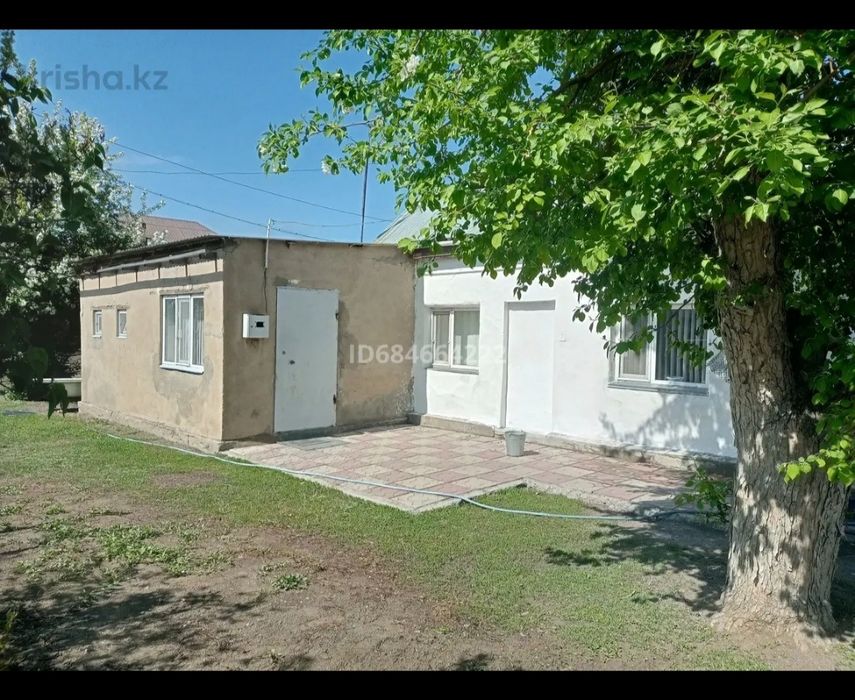 Дом в соц. городе