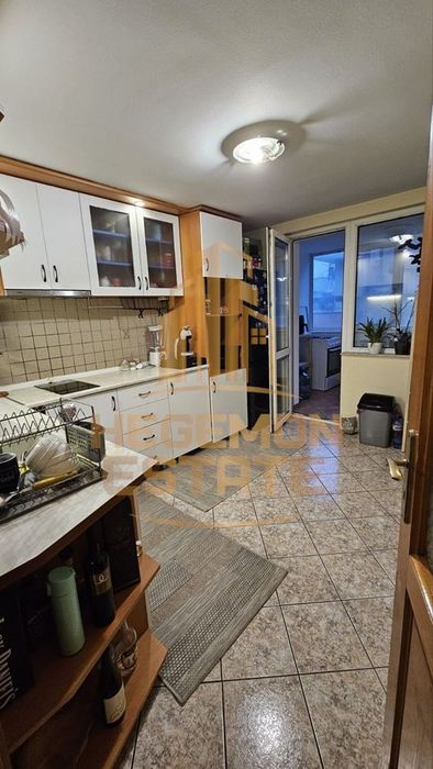 Продава се Четиристаен апартамент в Варна, Колхозен пазар - 113 кв.м за 1006 €/кв.м - Снимка #2