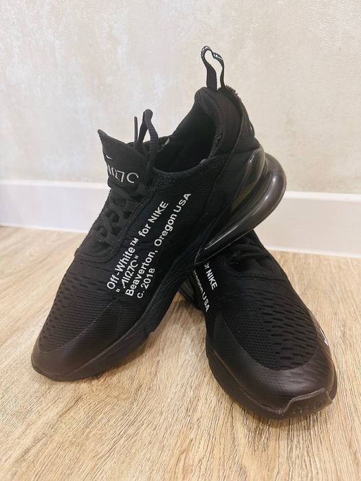 Кроссовки NIKE Air Max 270