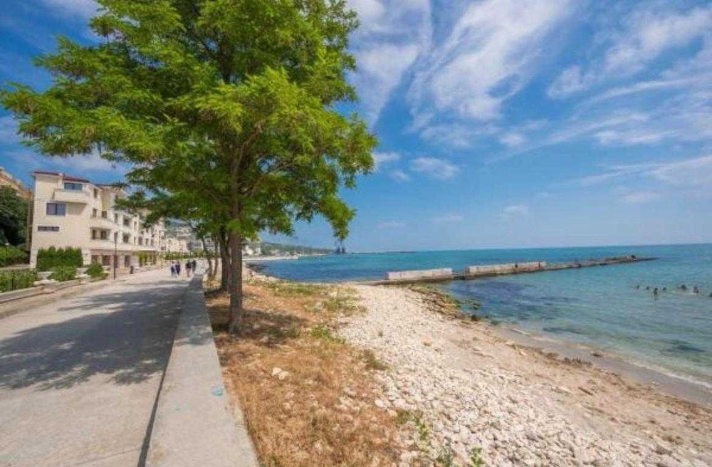 Студио в комплекс Princess Residence - на първа линия в Балчик