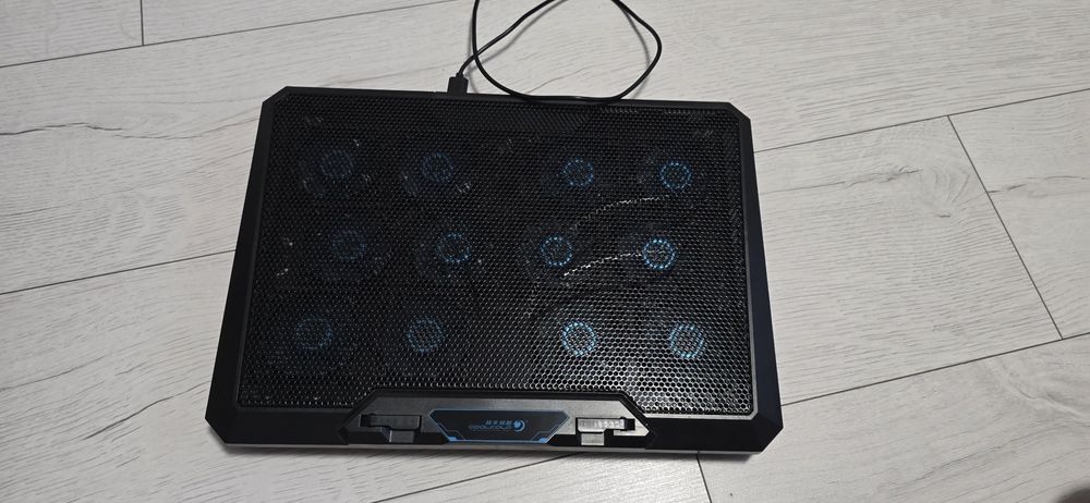 Cooler laptop 12 ventilatoare